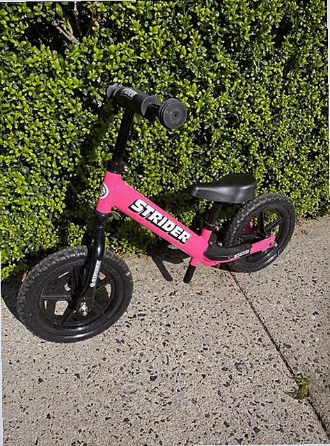 Strider 12 Balance Bike St-4 Ages 18 Months to 5 Years Used