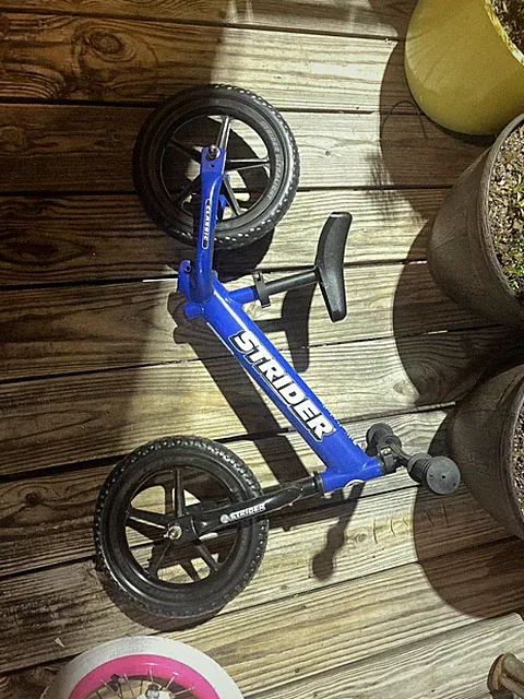 Strider 12 Classic No-Pedal Balance Bike