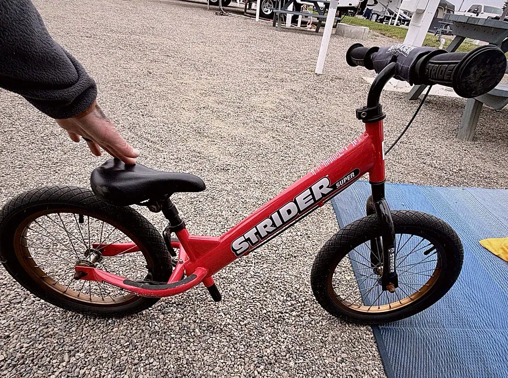 Strider Super 16 Balance Bike with Adjustable Seat And Adjustable Handle Bars