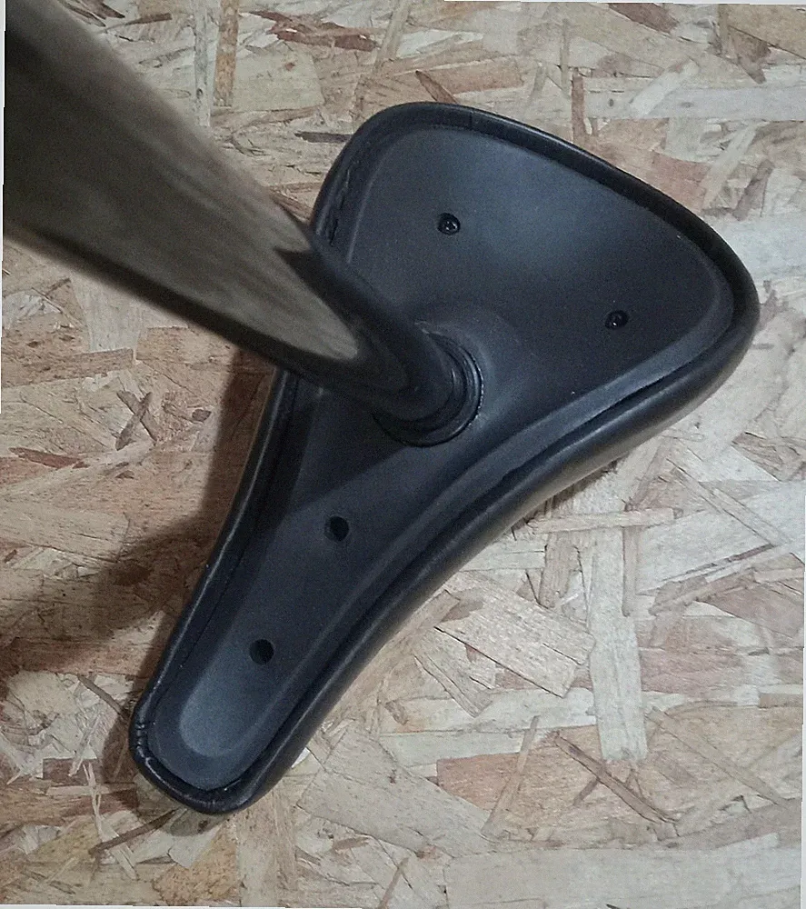 Strider XL Seatpost and Saddle Increase Seat Height +3"